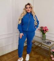 Спортивный костюм-двойка женский из микровельвета с кофтой на молнии и брюками-джоггерами весенний