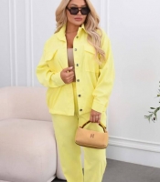Костюм-двойка женский из хлопкового вельвета с курткой-рубашкой и джоггерами весенний