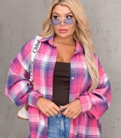 Рубашка женская фланелевая свободного кроя в клетку с воротником на пуговицах удлинённая весенняя