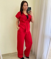 Костюм-двойка женский из костюмного крепа на подкладке с жилетом на запах и прямыми брюками повседневно-деловой больших размеров весенний