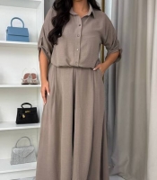 Костюм-двойка женский из американского креп-жатки с рубашкой свободного кроя и юбкой-брюками с высокой талией весенний