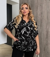 Блуза женская из софта повседневная свободного кроя с цветочным принтом летняя