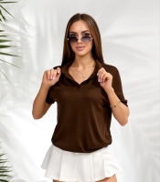 Футболка-поло женская из тонкой летней фабричной вязки с вискозой и акрилом на пуговицах весенне-летняя