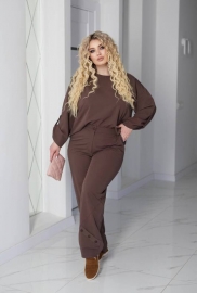 Костюм-двойка женский из ткани тиар с свободной блузой оверсайз и прямыми брюками с высокой талией весенне-летний