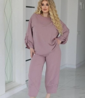 Костюм-двойка женский из ткани тиар с блузой оверсайз и брюками с высокой талией весенне-летний