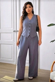 Костюм-двойка женский из костюмного тиара с жилеткой и широкими брюками в полоску летний