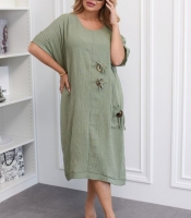 Платье-туника женское из жатого льна-хлопка свободного кроя с карманами и декоративными пуговицами весенне-летнее