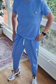 Спортивний костюм Спортивний костюм