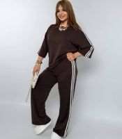 Спортивный костюм-двойка женский из двунитки с кофтой и широкими брюками с лампасами весенне-летний