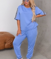 Спортивный костюм-двойка женский из двунитки с футболкой и джоггерами с лампасами больших размеров летний