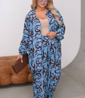 Костюм-двойка женский из принтованного штапеля с блузой и широкими брюками весенне-летний