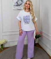 Костюм женский из льна и крепа с футболкой свободного кроя и широкими брюками летний