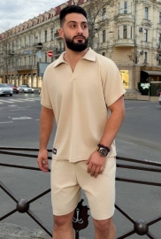 Прогулянковий костюм