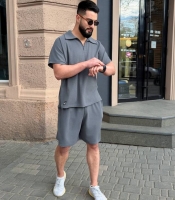 Костюм-двойка мужской трикотажный из эластана Лакоста с футболкой-поло и шортами летний