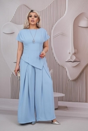 Костюм-двойка женский из крепа и дайвинга: асимметричная блуза и широкие брюки палаццо летний