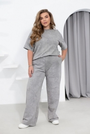 Костюм-двойка женский из вареного трикотажа двунитки с футболкой и прямыми брюками весенне-летний больших размеров