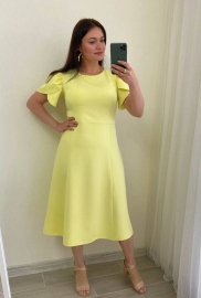 Платье женское миди из костюмного крепа приталенное с юбкой солнце-клеш короткими рукавами воланами весенне-летнее