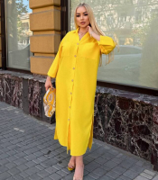 Платье-рубашка женское из льна-жатки макси свободного кроя на пуговицах с боковыми разрезами