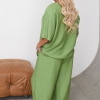 Костюм женский двойка свободного кроя с блузой оверсайз и брюками на резинке из льна бохо зеленый  k-131245