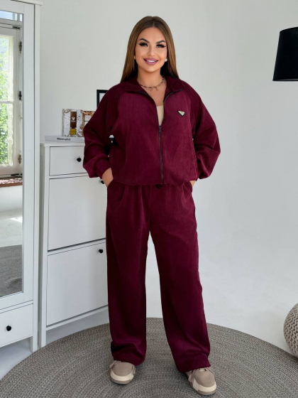 Спортивный костюм женский вельветовый двойка с кофтой на молнии и прямыми широкими брюками высокой посадки больших размеров