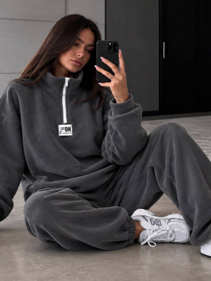 Спортивный костюм женский двойка из Polar Fleece с кофтой на молнии с высоким воротником и свободными джоггерами больших размеров