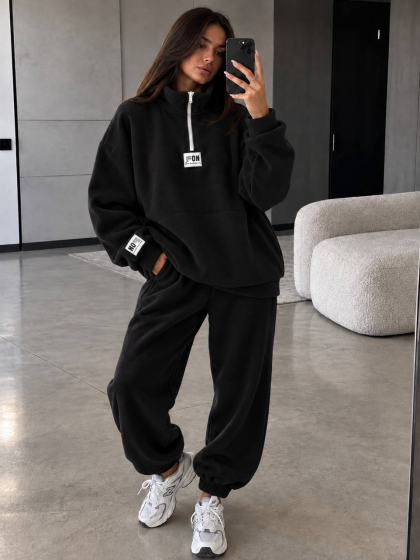Спортивный костюм женский двойка из Polar Fleece с кофтой на молнии, высоким воротником и свободными брюками на резинке больших размеров