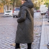 Пальто зимнее женское на синтепоне стеганное с капюшоном  k-103899