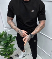 Спортивный костюм мужской из двунитки с футболкой и брюками с манжетами и силиконовыми нашивками демисезонный