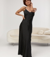 Атласна сукня в горох із мереживом