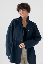 Жіноча вітровка-парка на блискавці Жіноча вітровка-парка на блискавці