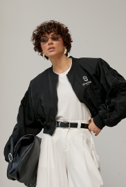 Жіноча вітровка Жіноча вітровка