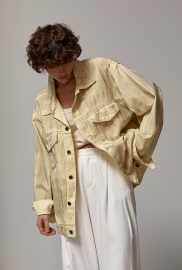 Джинсова куртка оверсайз із брудним напиленням Джинсова куртка оверсайз із брудним напиленням