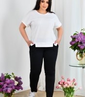 Спортивный костюм женский демисезонный из двунитки с короткорукавным свитшотом и зауженными брюками большие размеры