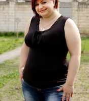 Майка женская трикотажная из микромасла с кружевом и декоративной завязкой летняя