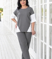 Костюм-двойка женский брючный из льна и полиэстера с двухцветной блузой свободного кроя и слегка зауженными брюками летний