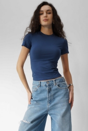 Женская приталенная футболка Slim Standart 57812 Женская приталенная футболка Slim Standart 57812