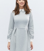 Серое платье с отложным воротником и манжетами 32601