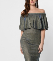 Блестящее платье с открытыми плечами и воланами 34769