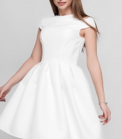 Платье с расклешенным низом и открытой спиной с бантом 33020