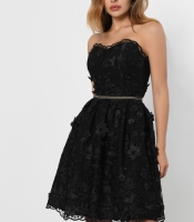 Черное платье беби-долл с цветочной аппликацией 36349