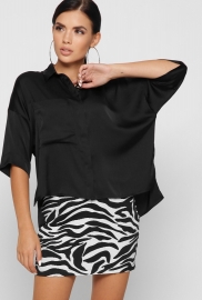 Шелковая черная блузка с карманом 37392