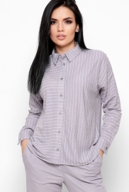 Полосатая серая рубашка с удлиненной спинкой 35112 Полосатая серая рубашка с удлиненной спинкой 35112