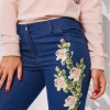 Синие джинсы скинни с цветами 27834  xp-1777