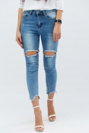 Женские джинсы с рваным краем 30751 Женские джинсы с рваным краем 30751