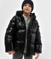 Чорный пуховик с эффектом металлик для мальчиков 56138