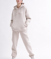 Уютный бежевый спортивный костюм в стиле оверсайз 55863