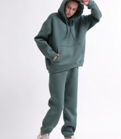 Уютный зеленый спортивный костюм в стиле оверсайз 55864