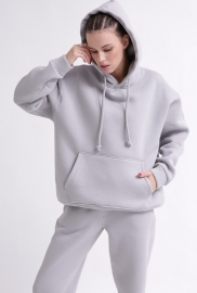 Уютный серый спортивный костюм в стиле оверсайз 55861 Уютный серый спортивный костюм в стиле оверсайз 55861
