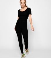 Трикотажный женский костюм черного цвета 48583