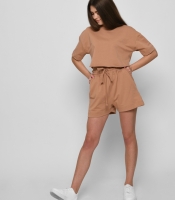 Летний костюм с кроп-топом и шортами цвет песок 48798